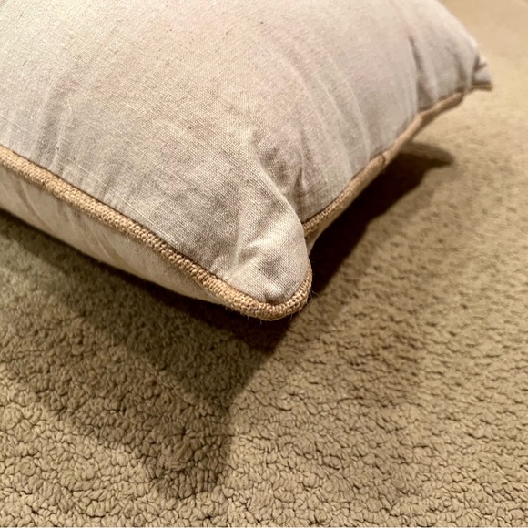 NEW DECORATIVE ANCHOR PILLOW - Picture 7 of 8